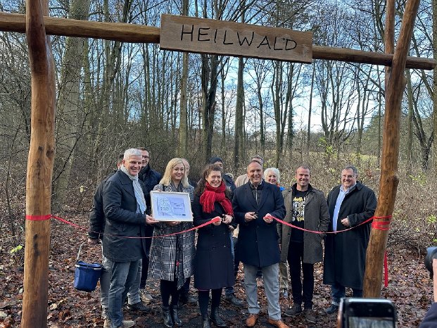 PM_Bad Nauheimer Waldpark wird zum ersten hessischen Heilwald.jpeg