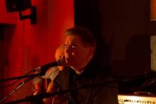 Mittwoch 13. Februar, 19 Uhr: Muschelessen mit Livemusik von Pat Gifford