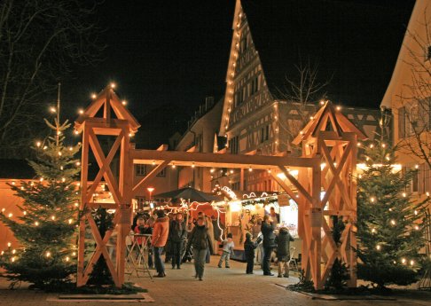 Walzbachtal_Weihnachtsmarkt.jpg