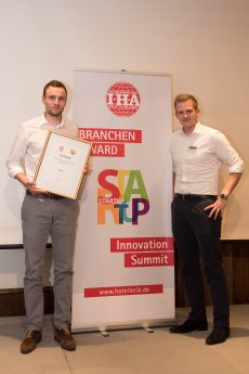 Gronda_Gewinner IHA-Start-up-Award 2016.jpg