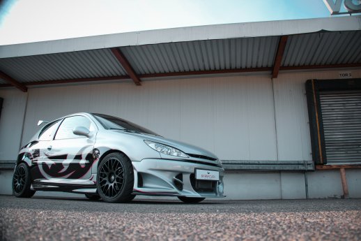 Peugeot 206 Karizzma Black Bild 7.jpg