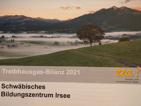 Schwäbisches Bildungszentrum Irsee - Treibhausgas-Bilanz 2021 Titel.jpg