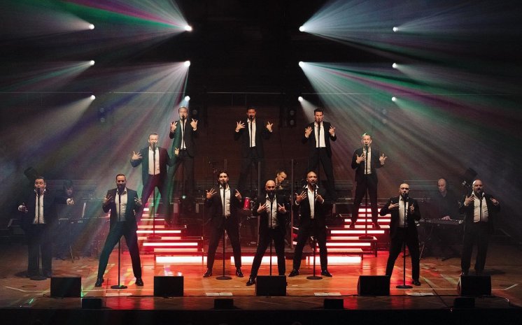 19.12. 12 Tenors Copyright A.Mohren.JPG