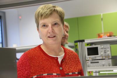 TH-Präsidentin Prof. Dr. Ulrike Tippe eröffnete das neue Gemeinschaftslabor / Fotograf / Quelle: TH Wildau / Bernd Schlütter