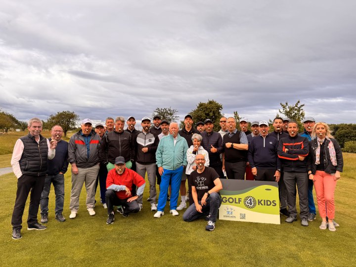 Morgenstund hat Gold im Mund – bei Golf4Kids wurden 4.000 Euro für den Kinderschutz erspielt