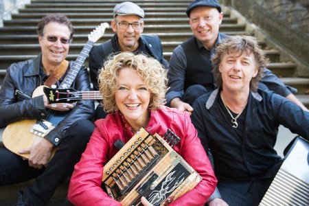 Zydeco Annie & Swamp Cats