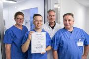 Nicole Runneboom (Fachkrankenschwester Intensivmedizin / Weaning) Oberärztin Isabella Echter Chefarzt Dr. med. Peter Caspar Schulte Peter Grendel (Atmungstherapeut (DGP und Bereichsleitung Weaning)