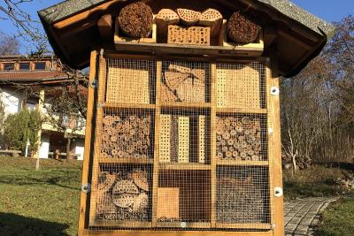 Insektenhotel der Naturschutz-Akademie Hessen in Wetzlar / Foto: Ann-Katrin Müller, Untere Naturschutzbehörde