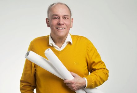 Thomas Siedler, Diplom Finanzwirt, zertifizierter Sachverständiger für Immobilien Bewertung und Immobilienexperte bei der Immobilienbüro Feldt Düsseldorf GmbH.