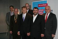 (von links): Stephan Rödter, Thomas Dümpelfeld, Uwe Sielaff, stv. Hauptgeschäftsführer Jens Brandt, Mesut Özsaglam und Kammerpräsident Walter Tschischka