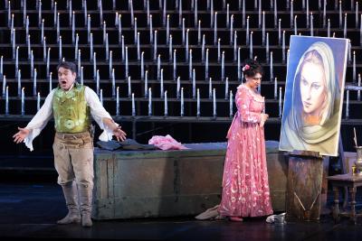 Tosca - Wiederaufnahme 01. Okt. 2017 // Cavaradossi (Xavier Moreno), Tosca (Karine Babajanyan) / © Tom Schulze