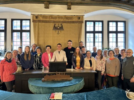 Finnische_ERAMUS+-Gruppe_im_Nördlinger_Rathaus_Anna_Mareis.JPEG