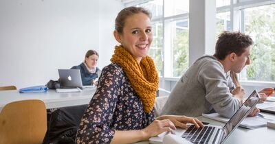 csm_Studierende_an_der_TH_L%C3%BCbeck_Seminar_Credit_THL%C3%BCbeck_Gawlik_5425c80ed3.jpeg