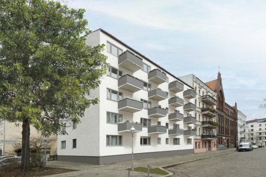 VISUALISIERUNG_Gebäudeansicht nach Sanierung.jpg