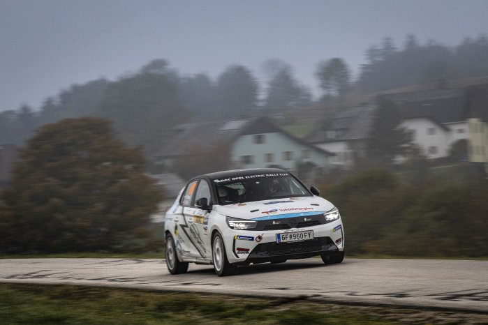 ADACOpelElectricRallyCuppoweredbyGSeSensationbeimSaisonfinaleinNiederbayern (3).jpg