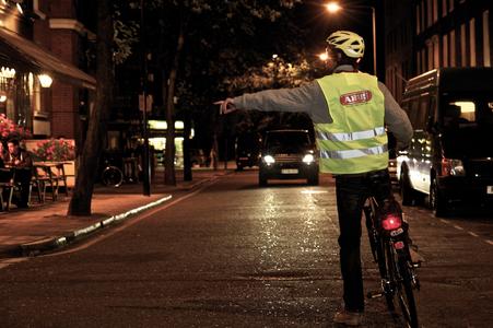 Fahrradbeleuchtung: Rückstrahler sorgen für passive Sicherheit / Bildquelle: www.abus.de| pd-f