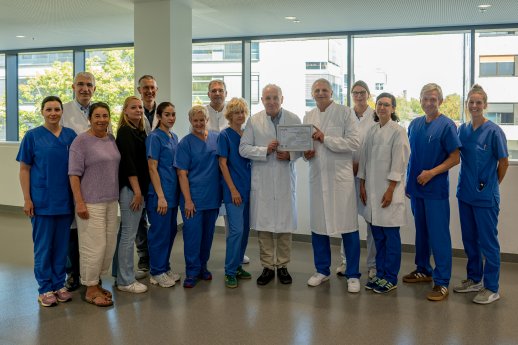 Zertifikat_Stammzelltransplantation_Team.jpg