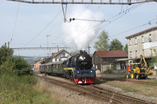 Dampflokomotive 52 8055.JPG