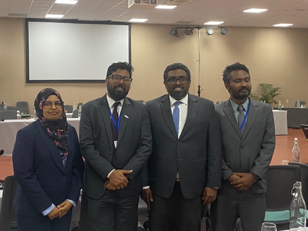 Delegation der Malediven bei der Jahrestagung der IOTC auf La Reunion.jpg