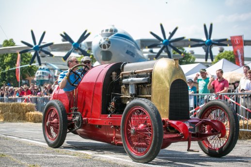 Biest von Turin beim Brazzeltag.jpg