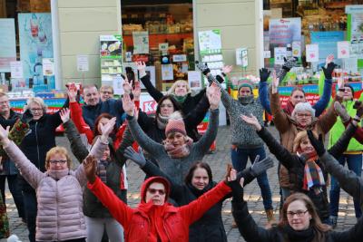 "Steht auf! Streikt! Tanzt!" Foto: Gaby Richter