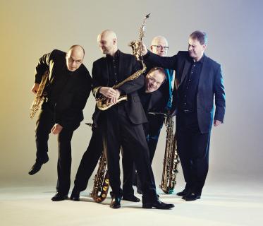 Die fünf Saxophonisten, von links: Kai Niedermeier, Sven Hoffmann, Andreas Menzel, Anatole Gomersall und Ulrich Lettermann. Foto: Quintessence Saxophone Quintet