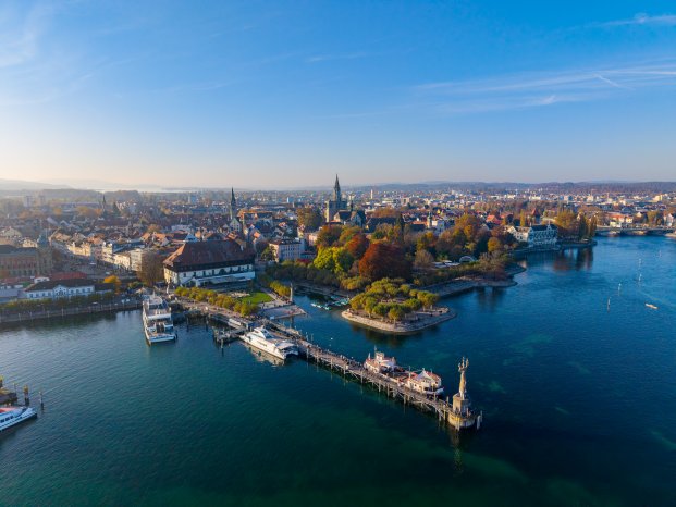 Konstanz-Bodensee-Herbst-Hafen-Imperia-Konzil-Stadtgarten-Muenster-Altstadt-Inselhotel-Luft.jpg