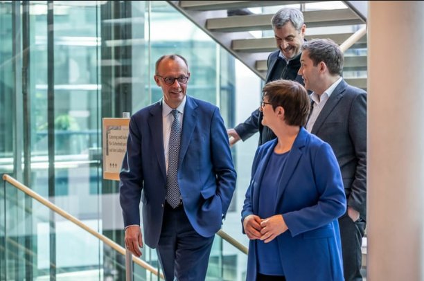 Pressemitteilung 10.4 .png