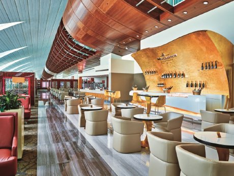 EK_Business_Class_Lounge_at_Dubai_International_Airport_Credit_Emirates.jpg