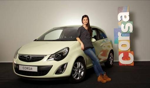 Lena will wieder gewinnen – der Opel Corsa macht es vor: Am Samstag (14.) beginnt in Düsseldorf das Finale des Eurovision Song Contest (ESC). Der Corsa hat schon gewonnen. Seit der Markteinführung des umfassend überarbeiteten Bestsellers und dem Start der Werbekampagne mit Lena im Januar dieses Jahres sind die Zulassungen spürbar angestiegen
