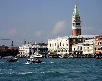 Venedig-Dogenpalast.jpg