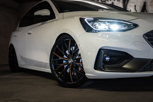 Ford Focus ST-03020.jpg