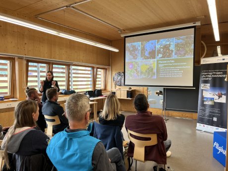 Verena Retter (Natopia) bei ihrem Vortrag.jpg