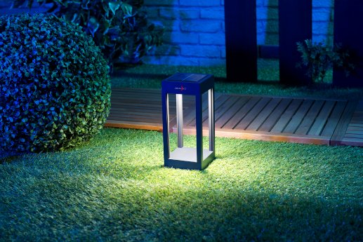 NX-6996_08_Lunartec_Outdoor-Solar-Laterne_RGB_und_W-LEDs_80_lm.jpg
