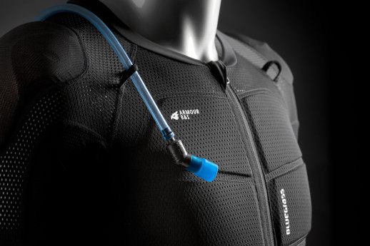 bluegrass-mtb-armour-back-shoulder-d3o-5.jpg