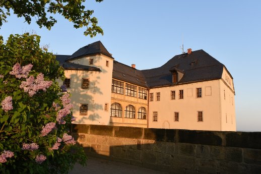 Georgenburg in der Morgensonne_Copyright_Festung Königstein gGmbH.jpg