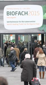 Größte Bio-Messe der Welt: die BIOFACH in Nürnberg. Bayern will im Markt der Biolebensmittel die Produktionskapazität bis 2020 verdoppeln. Foto: obx-news/NürnbergMesse