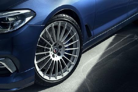 Die eigens für ALPINA maßgefertigte Variante des Pirelli P Zero an der neuen BMW ALPINA B5 Bi-Turbo Limousine