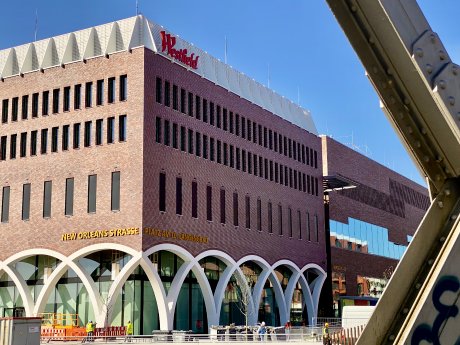 Phase Eight-Westfield-hamburg-hafencity.jpg