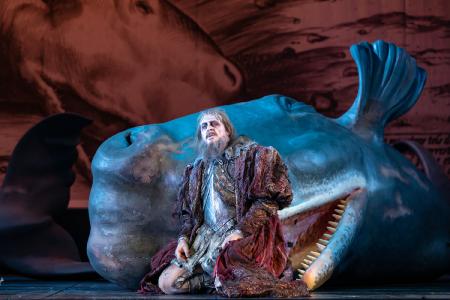 Der fliegende Holländer, Holländer vor Wal / Bild: ©Tom Schulze