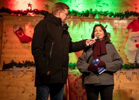 Weihnachtsmarkt_Walkenhorst und Gagliardi (vl)_Nachweis Bochum Marketing, Conrad Poll.jpg