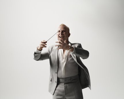 Yannick Nézet-Séguin_c_Paola Kudacki.jpg