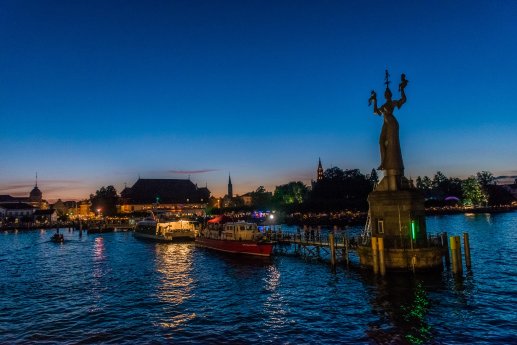 Konstanz-Bodensee-Hafen-Schiff-Seenachtfest-Imperia-Konzil-Abend-01_Copyright_MTK-Chris-Dan.jpg