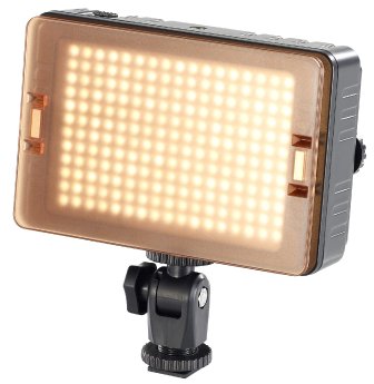 PX-8854_4_Somikon_Foto-_und_Videoleuchte_FVL-1420.d_mit_204_Tageslicht-LEDs.jpg