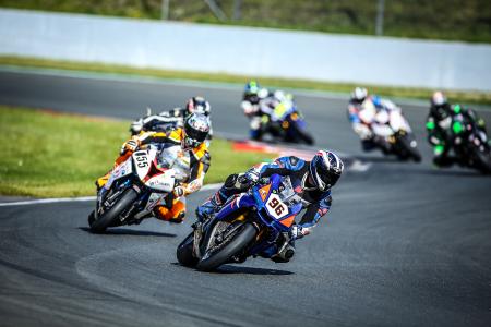 Motorradtrainings für Jedermann können in der Motorsport Arena wieder veranstaltet werden.