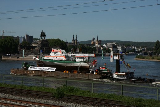 Transport Deutsches Eck Koblenz.JPG