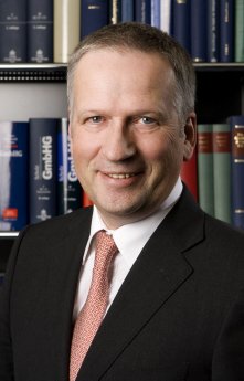 Dr. Uwe Ganzer.jpg