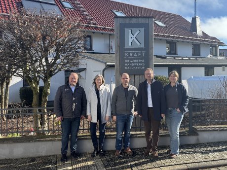 Gruppenbild_Schreinerei Kraft.JPG