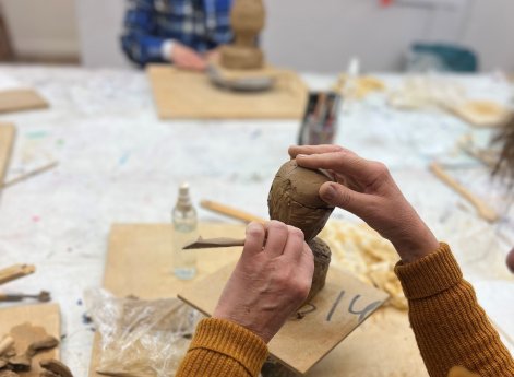 Bildjhauer WS im Atelier 1 quer.jpg