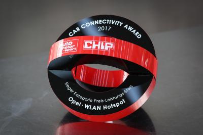 Car Connectivity Award 2017: Der WLAN Hotspot von Opel OnStar siegte in der Kategorie "Preis-Leistungs-Stars"